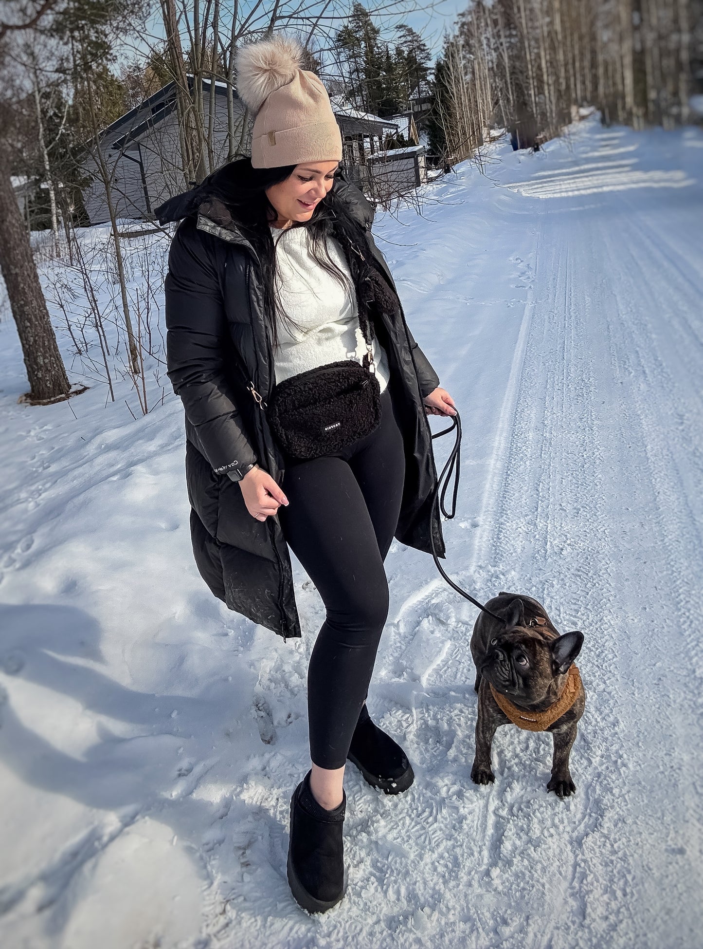 TEDDY KOIRALAUKKU. Black Teddy Bag