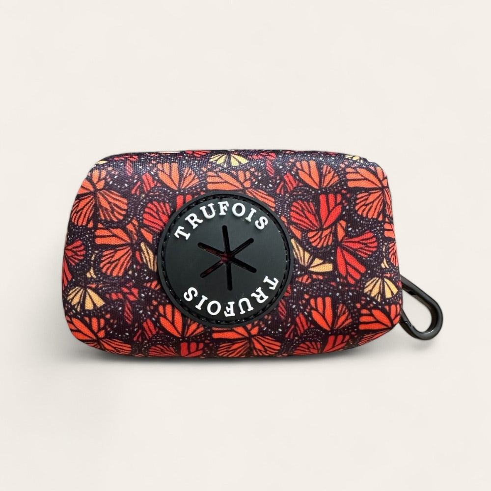 Poop Bag Holder Dispenser with Monarch Butterflies Design. Koiran kakkapussikotelo. Kakkapussipidike perhonen.
